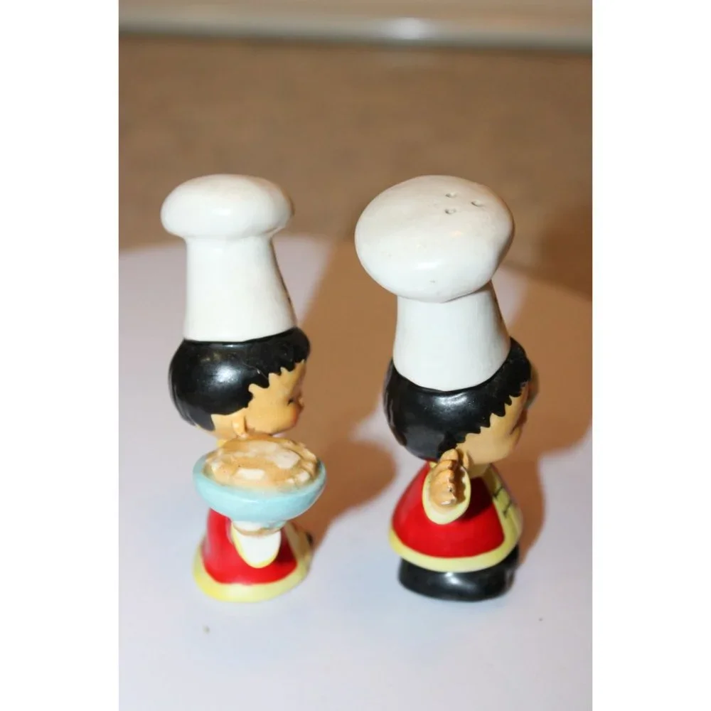 Salt & Pepper Shakers - Vintage Oriental Kid Chefs